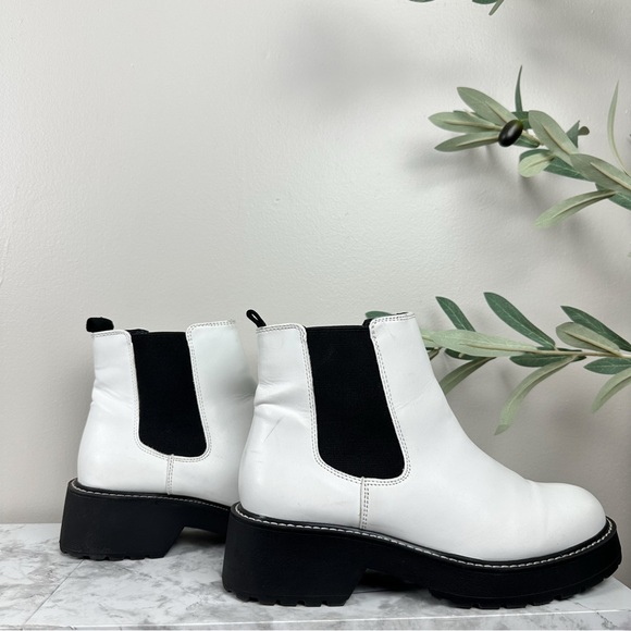 MADDEN GIRL Cindyy Chelsea Chunky Lug Boot White Sz 7.5 - Picture 3 of 10